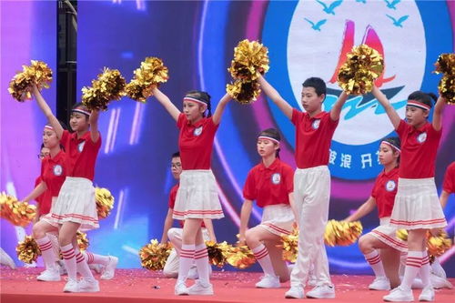 绿翠春晚 技术、艺术与美术的盛宴，溢彩青春绽放梦想